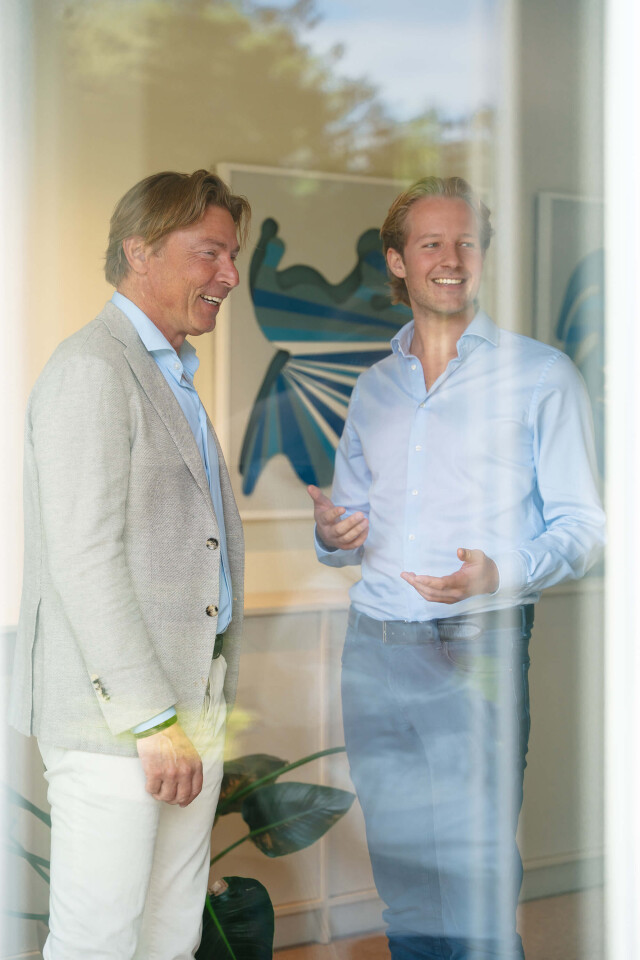Teslin bedrijfsfotografie corporate fotos ingesprek